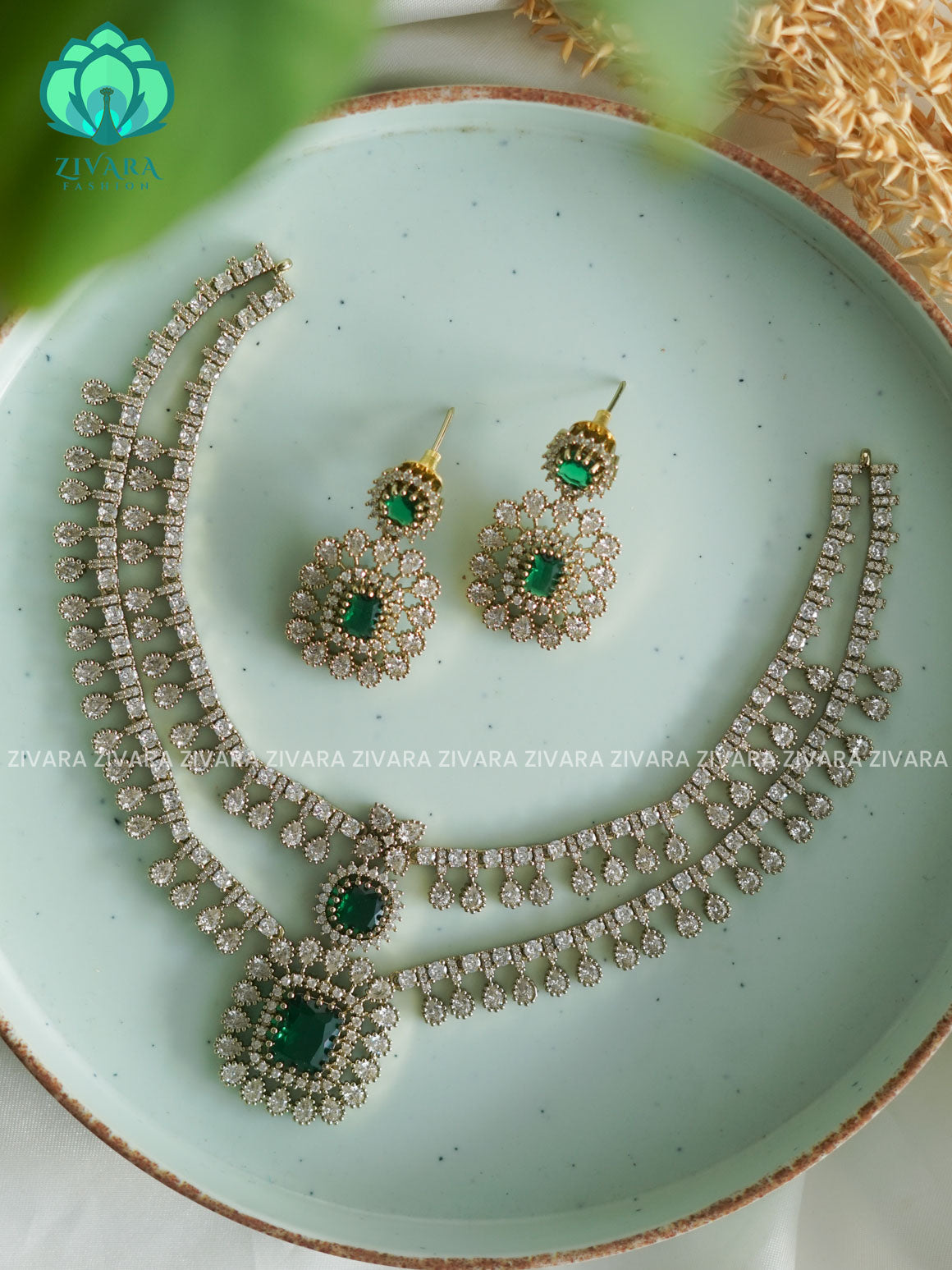 GREEN STEP - stylish and minimal elegant neckwear with earrings- Zivara Fashion