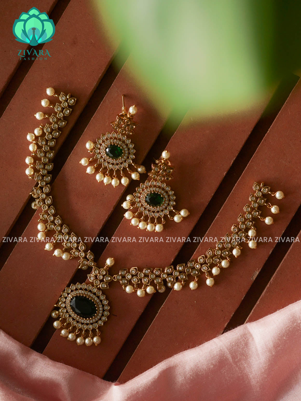 GREEN - OVAL PENDANT SUBTLE FINISH  neckwear with earrings- Zivara Fashion