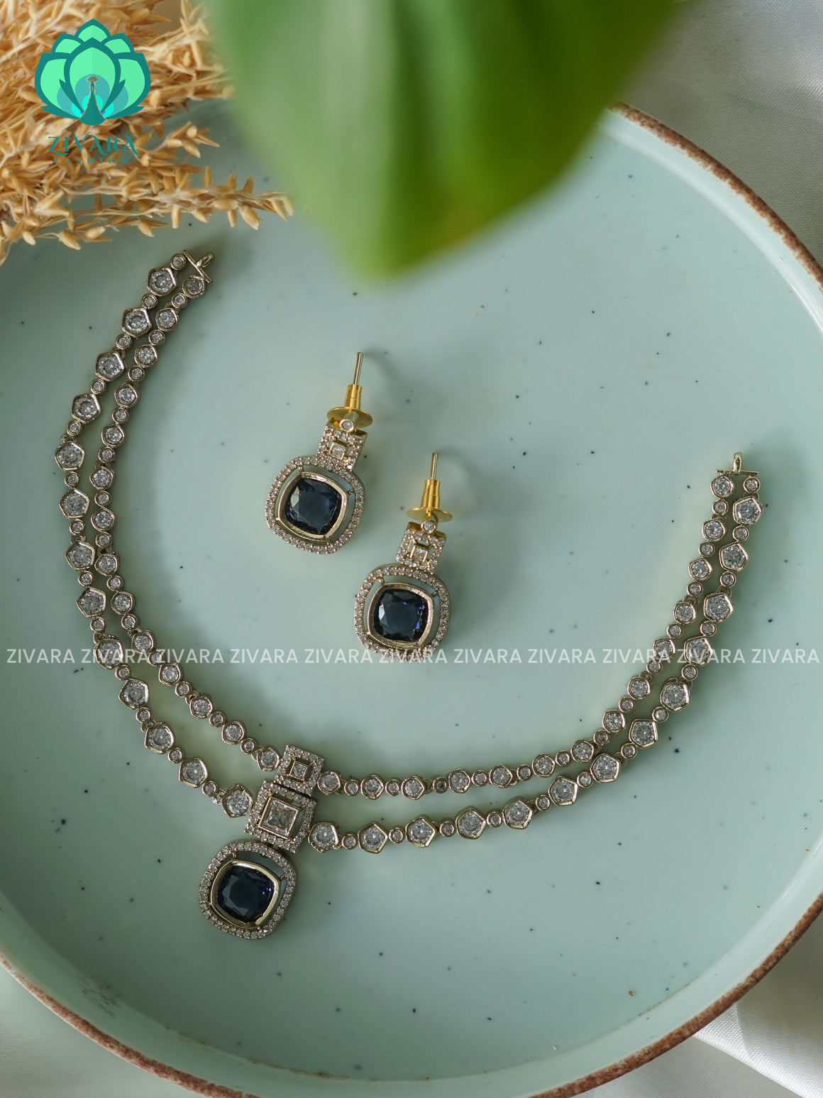 PURPLE STEP - stylish and minimal elegant neckwear with earrings- Zivara Fashion