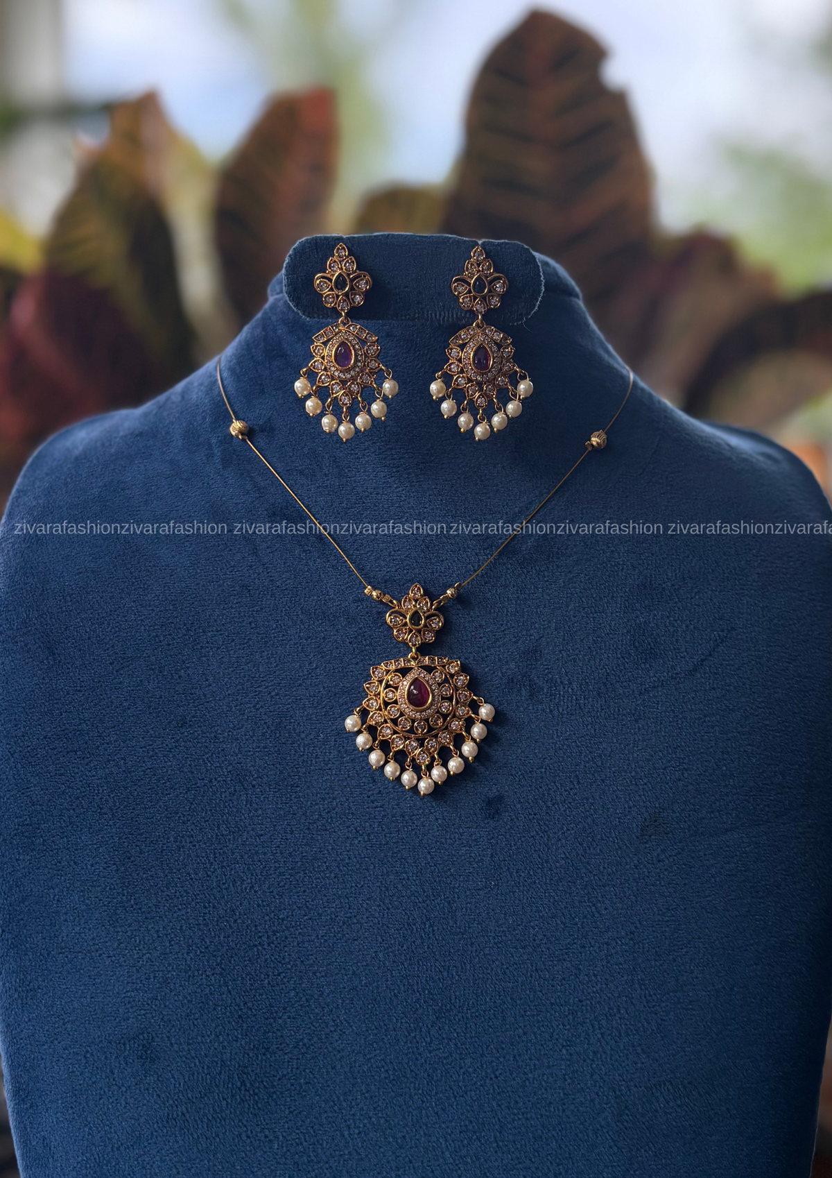 Cute pendant INVISIBLE MINIMAL ELEGANT HANDMADE NECKLACE WITH BRILLIANT FINISH MOTIFS- ZIVARA FASHION