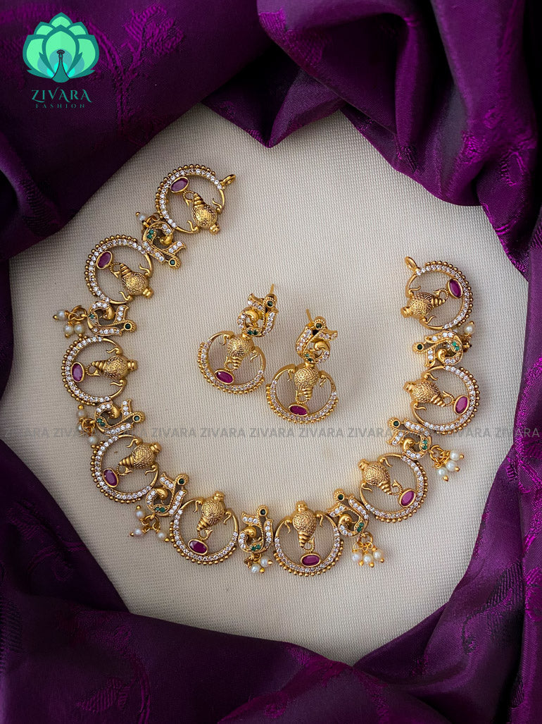 Elegant conch stone Neckwear with earrings- Zivara Fashion-