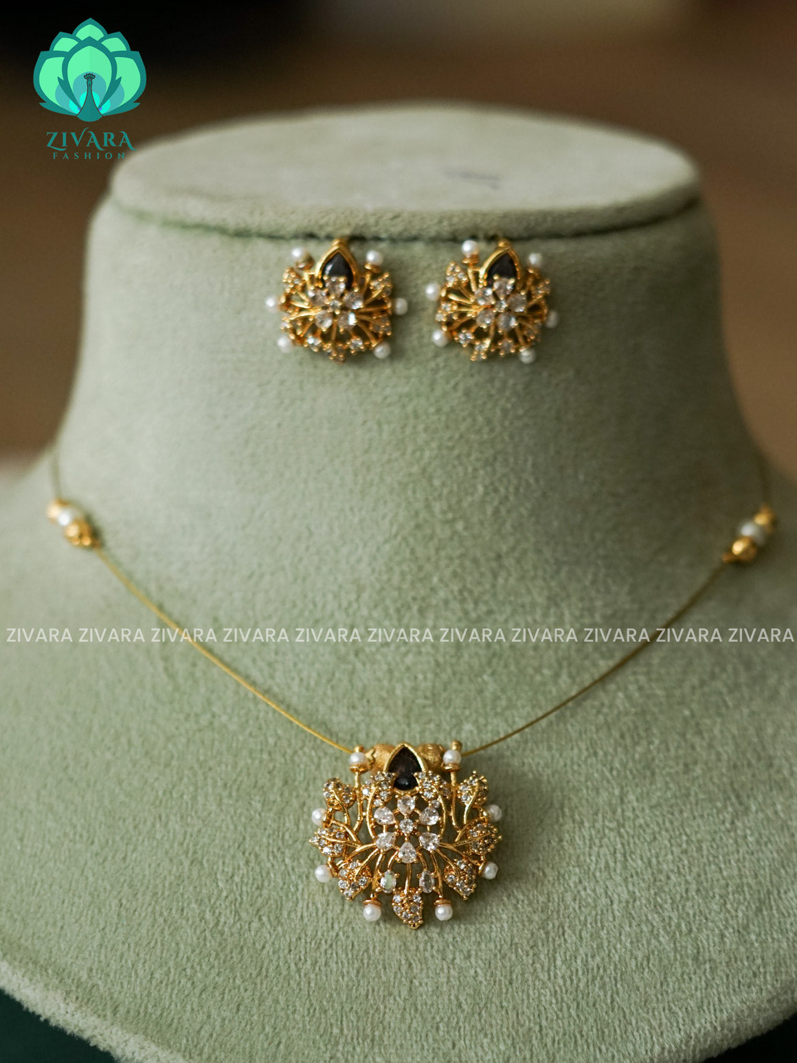 PURPLE SMALL LEAF - TAMARA pendant INVISIBLE MINIMAL ELEGANT HANDMADE NECKLACE WITH BRILLIANT FINISH MOTIFS- ZIVARA FASHION