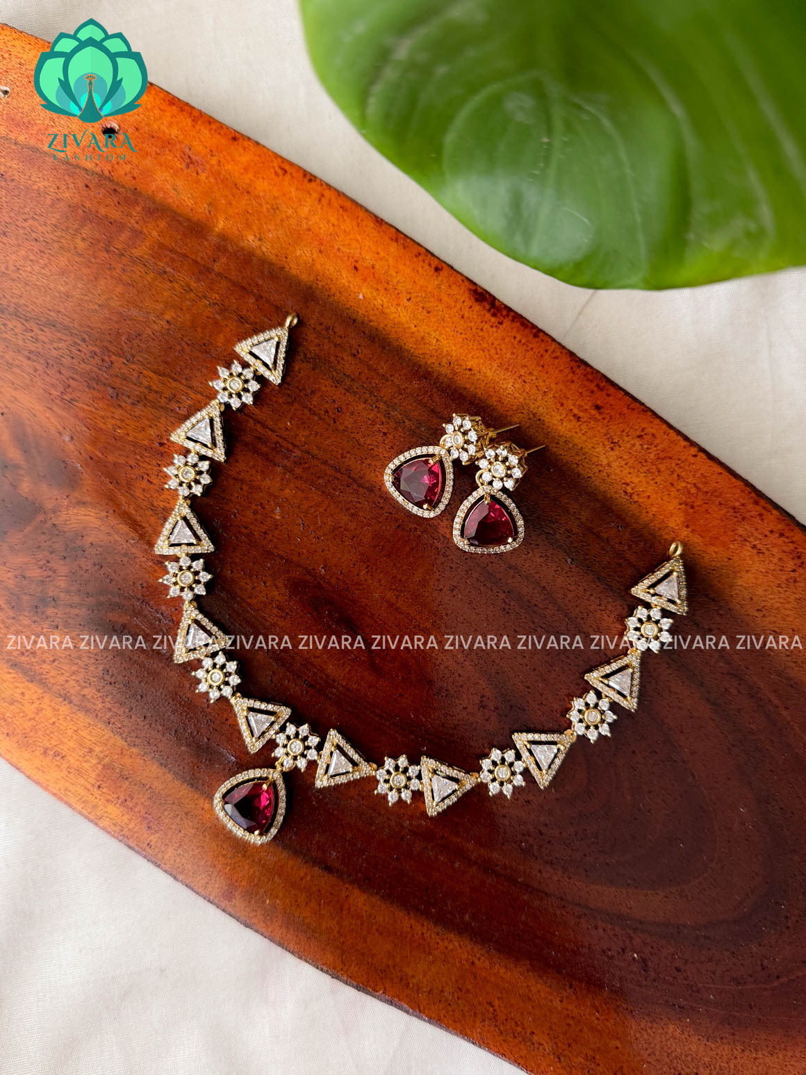 RUBY Cute flower triangle - stylish and minimal elegant neckwear with earrings- Zivara Fashion