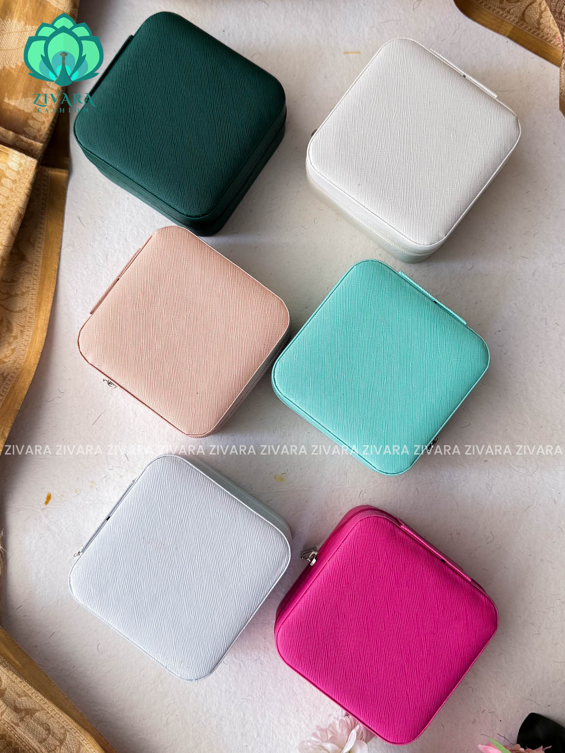 1 PIECE RANDOM COLOURFUL  NAVARATRI RETURN GIFT MINI JEWEL ORGANISER  - ZIVARA FASHION