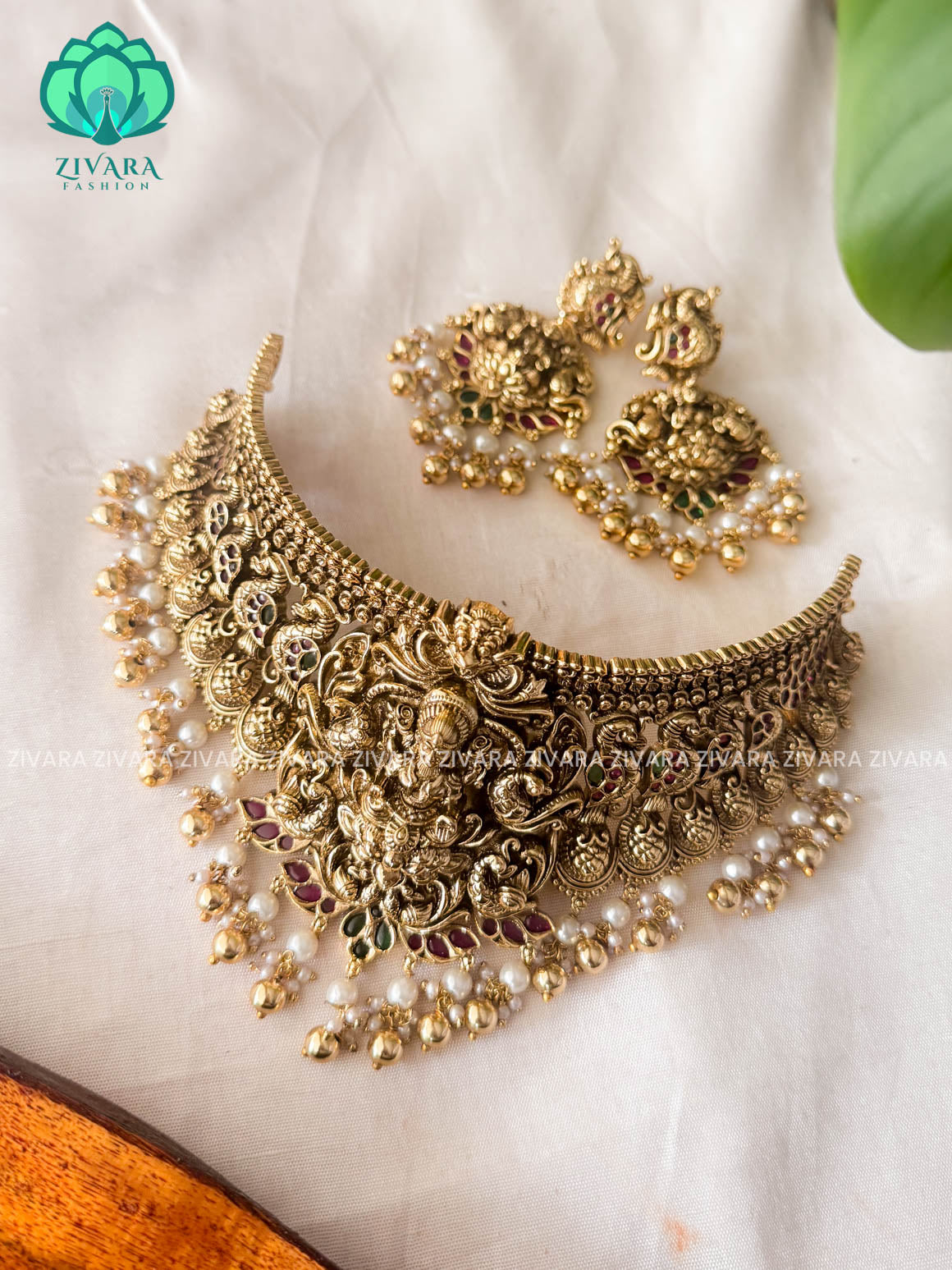 HEAVY BRIDAL VINTAGE CHOKER - Bridal  jewellery with earrings-indian bridal jewellery