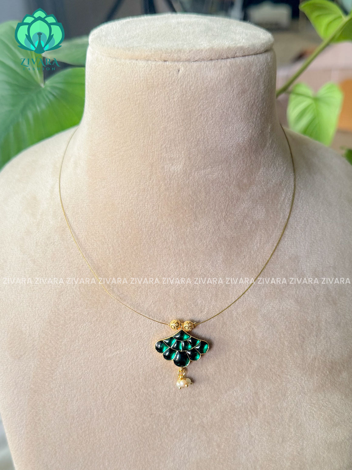 Green - FAN TAMARA - INVISIBLE MINIMAL ELEGANT HANDMADE NECKLACE WITH BRILLIANT FINISH MOTIFS- ZIVARA FASHION