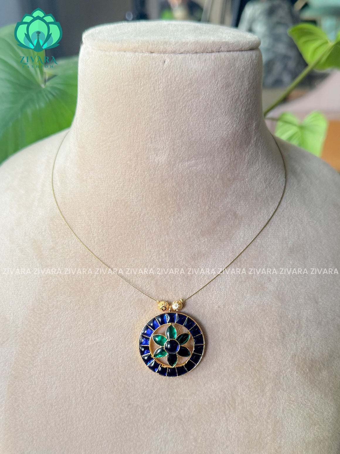 BLUE GREEN BIG CIRCLE  TAMARA INVISIBLE MINIMAL ELEGANT HANDMADE NECKLACE WITH BRILLIANT FINISH MOTIFS- ZIVARA FASHION