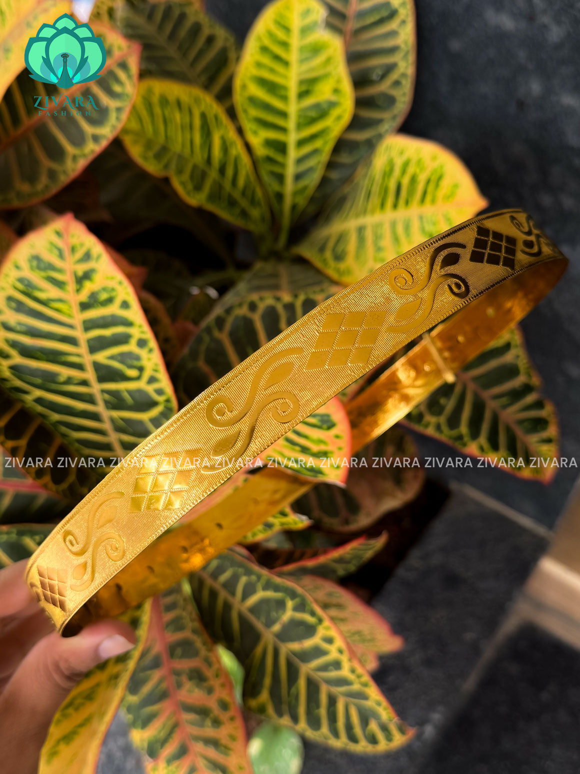 ADULT SIZE SELF DESIGN SUBTLE GOLD POLISH  ADJUSTABLE HIPBELT(29- 39 INCHES ) Latest South indian premium quality hipbelt collection- Zivara Fashion