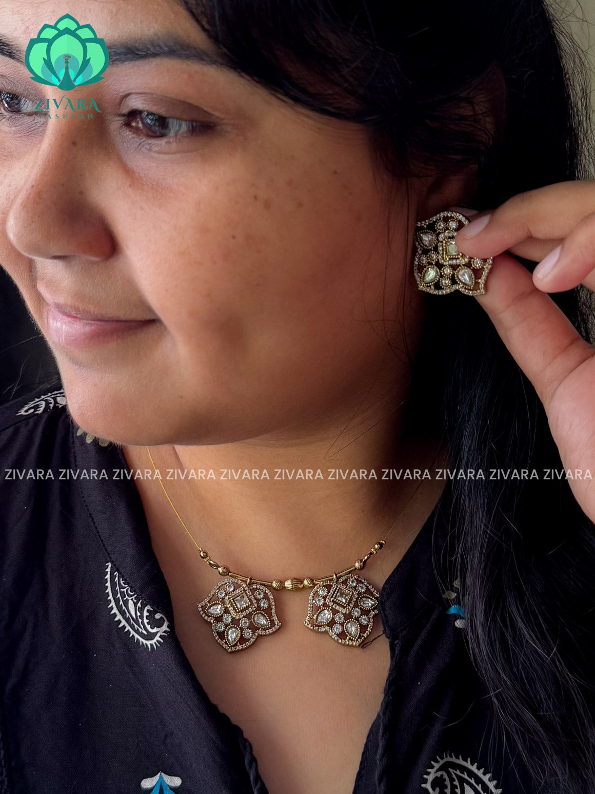 WHITE  LEAFY TAMARA - MOTIF FREE INVISIBLE MINIMAL ELEGANT HANDMADE NECKLACE WITH BRILLIANT FINISH MOTIFS- ZIVARA FASHION