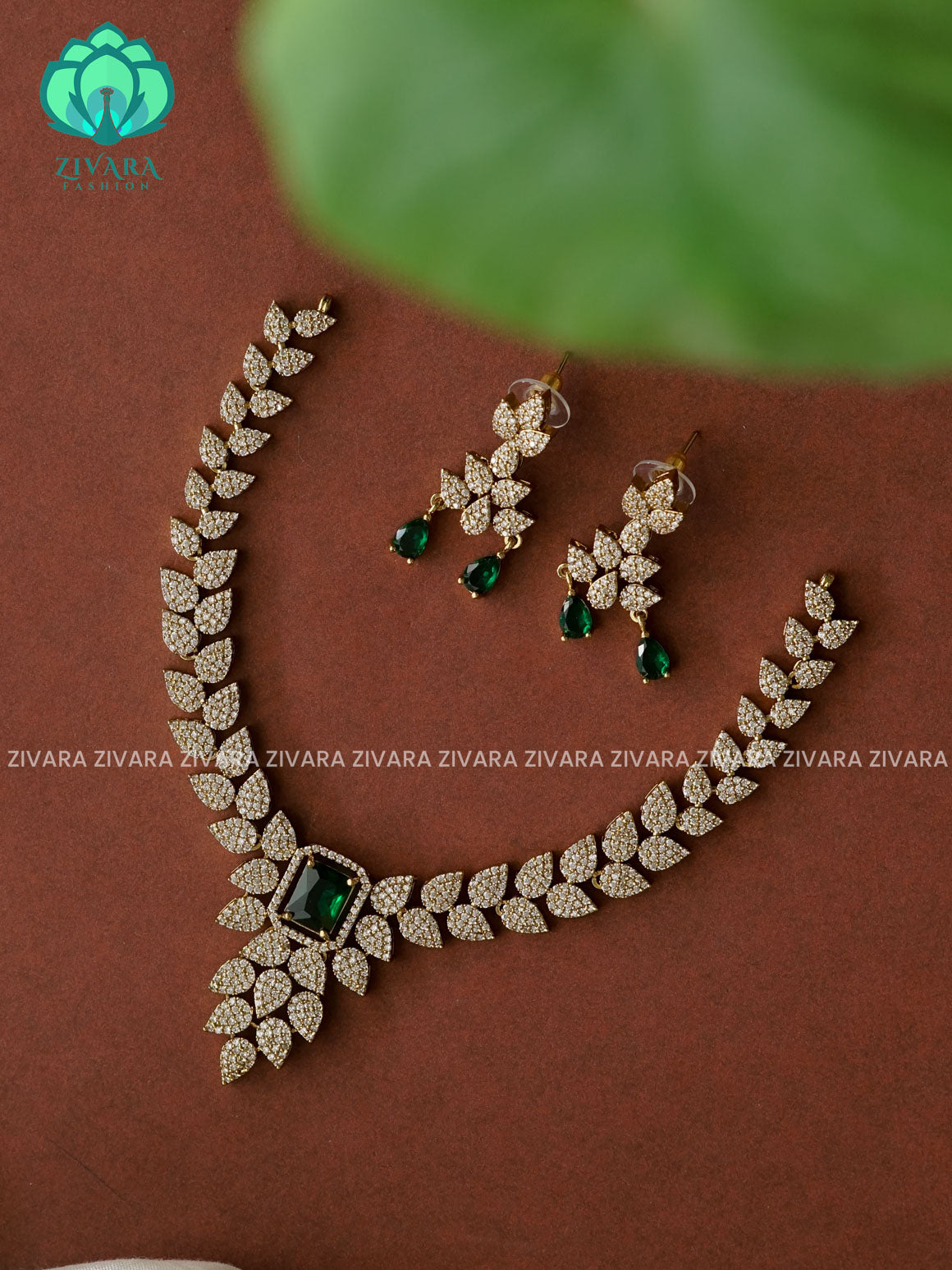 GREEN - TEAR WITH LEAF - stylish and minimal elegant neckwear with earrings- Zivara Fashion