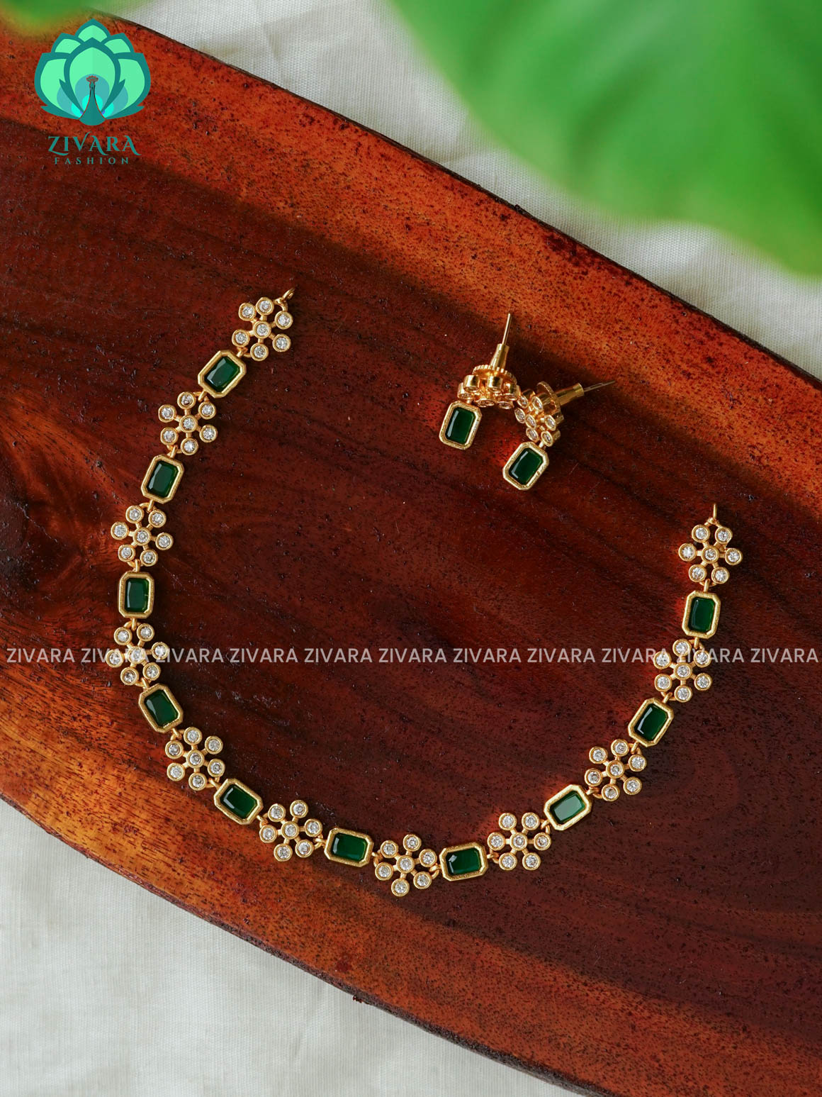 GREEN - MOTIF FREE- stylish and minimal elegant neckwear with earrings- Zivara Fashion