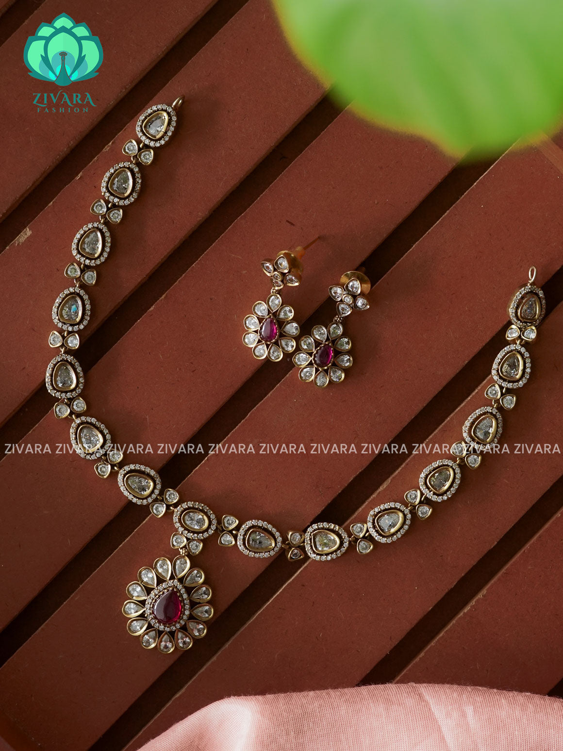 Ruby - Hanging tear pendant - Subtle stylish and minimal elegant neckwear with earrings- Zivara Fashion