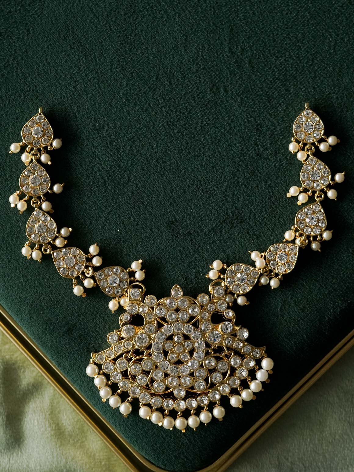 MATHANGI- NECKLACE- WHITE STONE BHARATHANATYAM DANCE PREMIUM JEWELLERY (PREORDER WITH 3 TO 10 DAYS DISPATCH TIME)