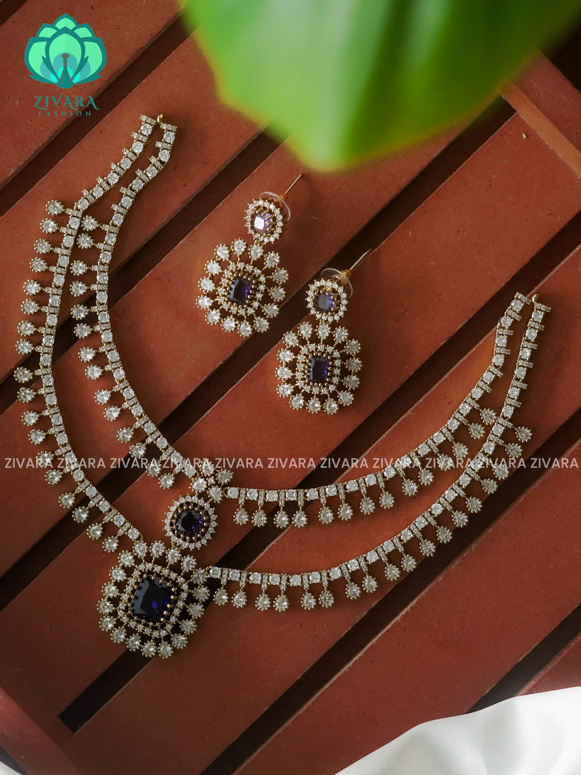 PURPLE STEP - stylish and minimal elegant neckwear with earrings- Zivara Fashion