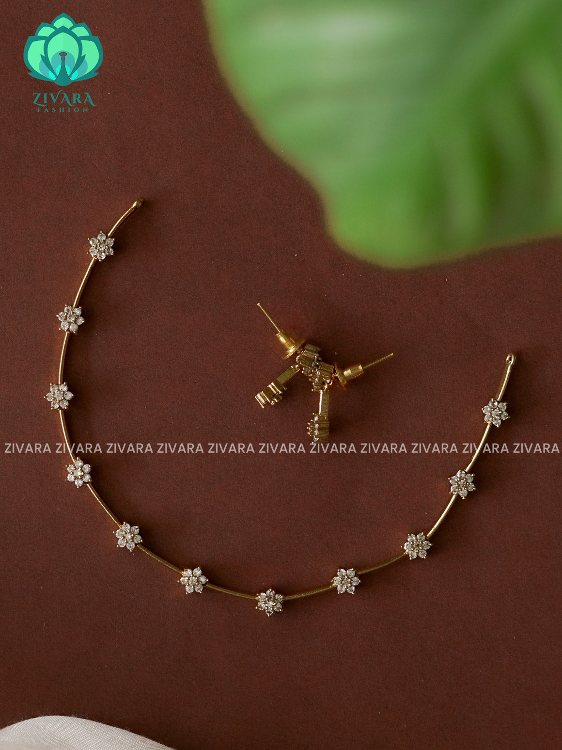 Star stone - SUBTLE GOLD stylish and minimal elegant neckwear with earrings- Zivara Fashion