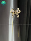 BUTTERFLY CLAW CLIPS WITH TAILS - ( 1 PIECE )Trending premium quality hair accessories at best price for women